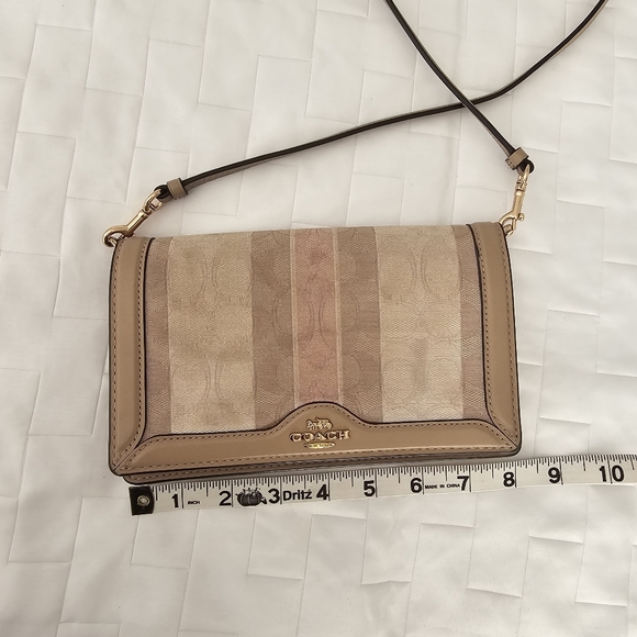 COACH ANNA FOLDOVER CLUTCH CROSSBODY IN SIGNATURE JACQUARD W/ STRIPES PINK TAFFY - Picture 12 of 13